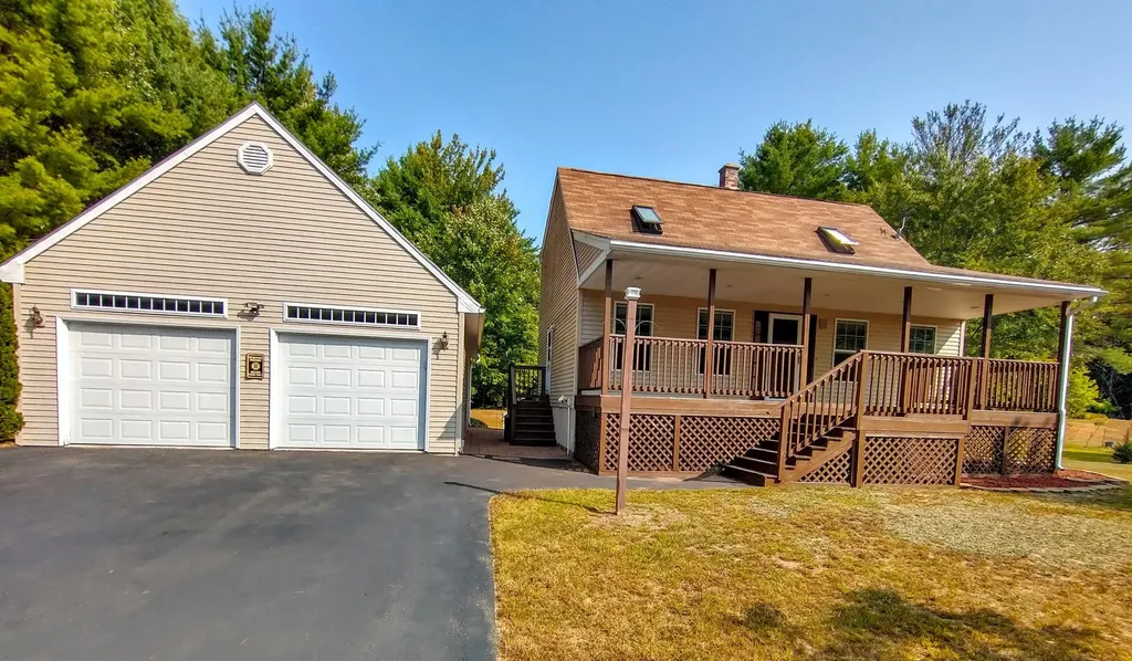 6 Cedar Street Lisbon ME 04250