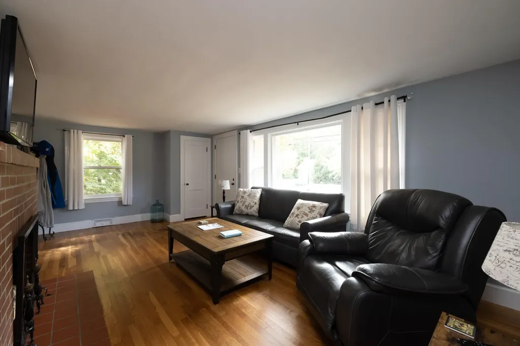 67 Fletcher Street Kennebunk ME 04043