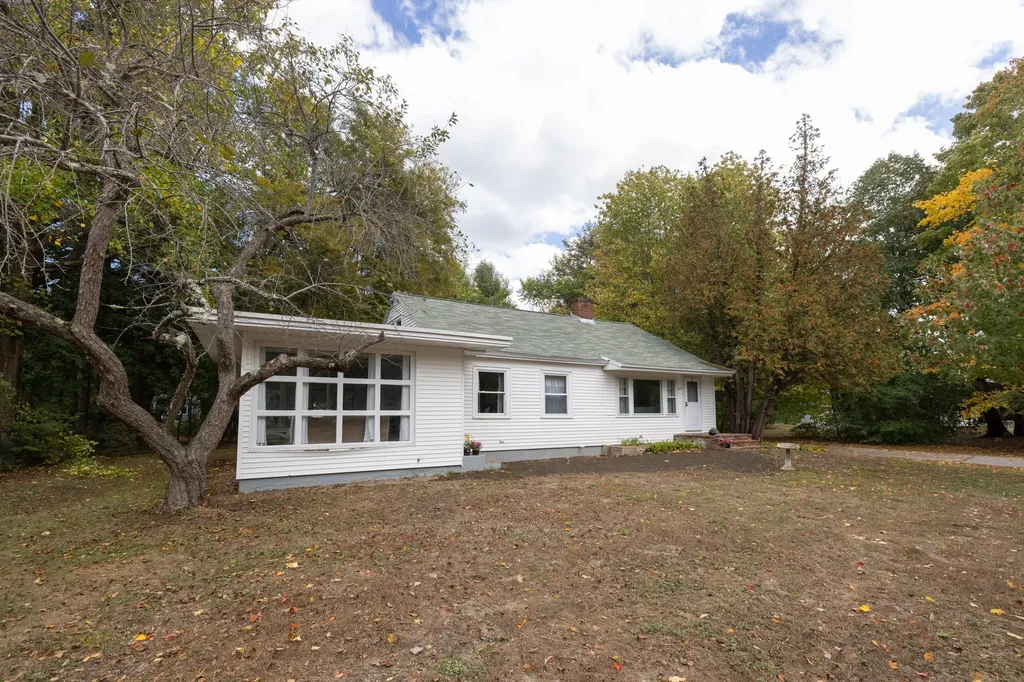 67 Fletcher Street Kennebunk ME 04043