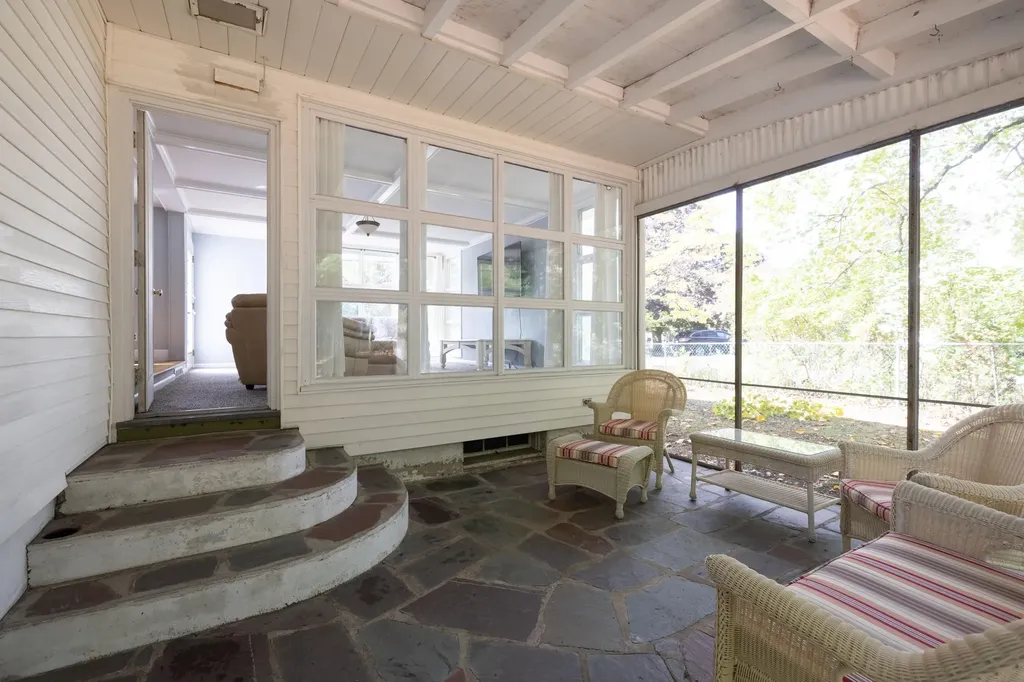 67 Fletcher Street Kennebunk ME 04043