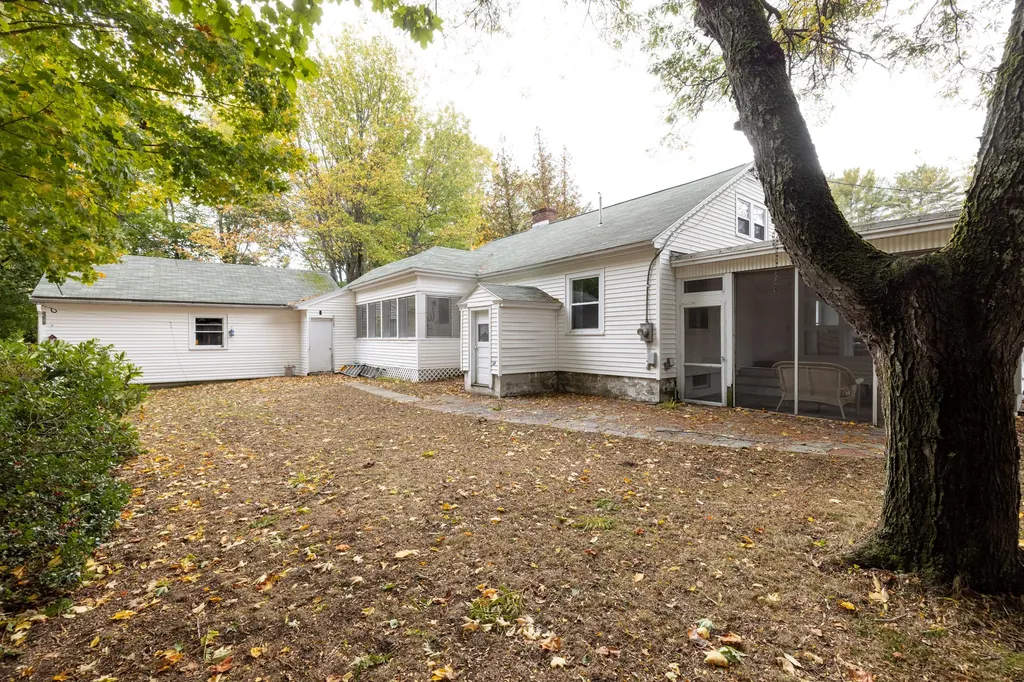 67 Fletcher Street Kennebunk ME 04043