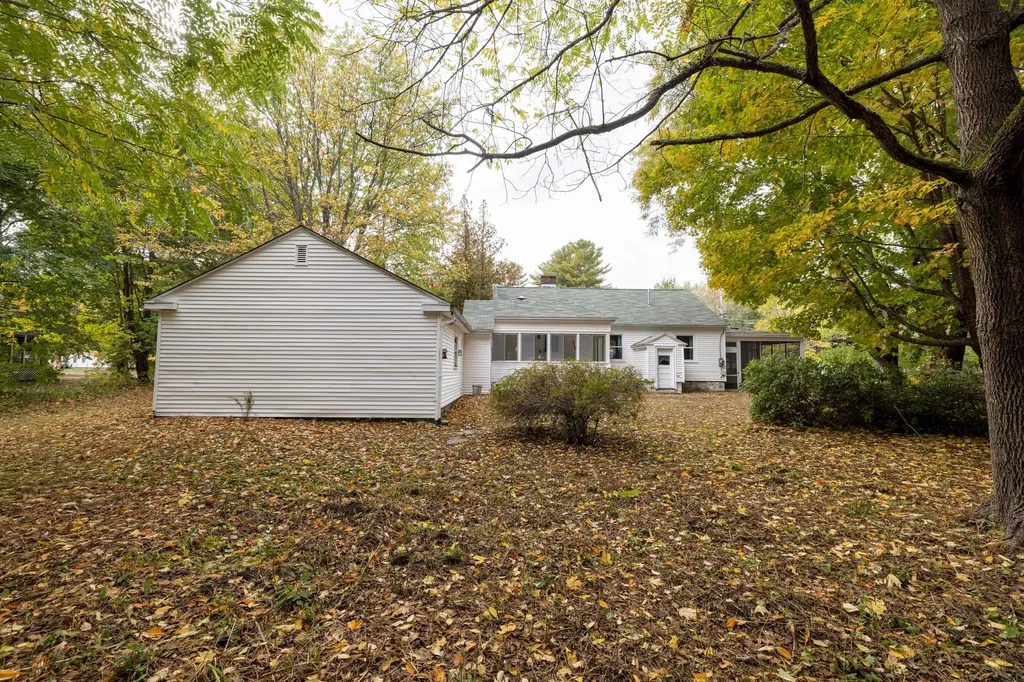 67 Fletcher Street Kennebunk ME 04043