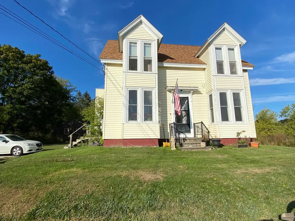 329 Pleasant Street Rockland ME 04841