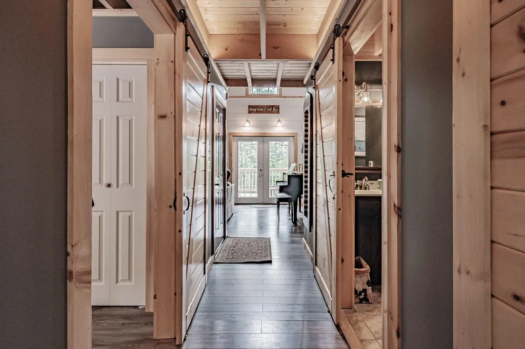 68 Packard Road Lincolnville ME 04849