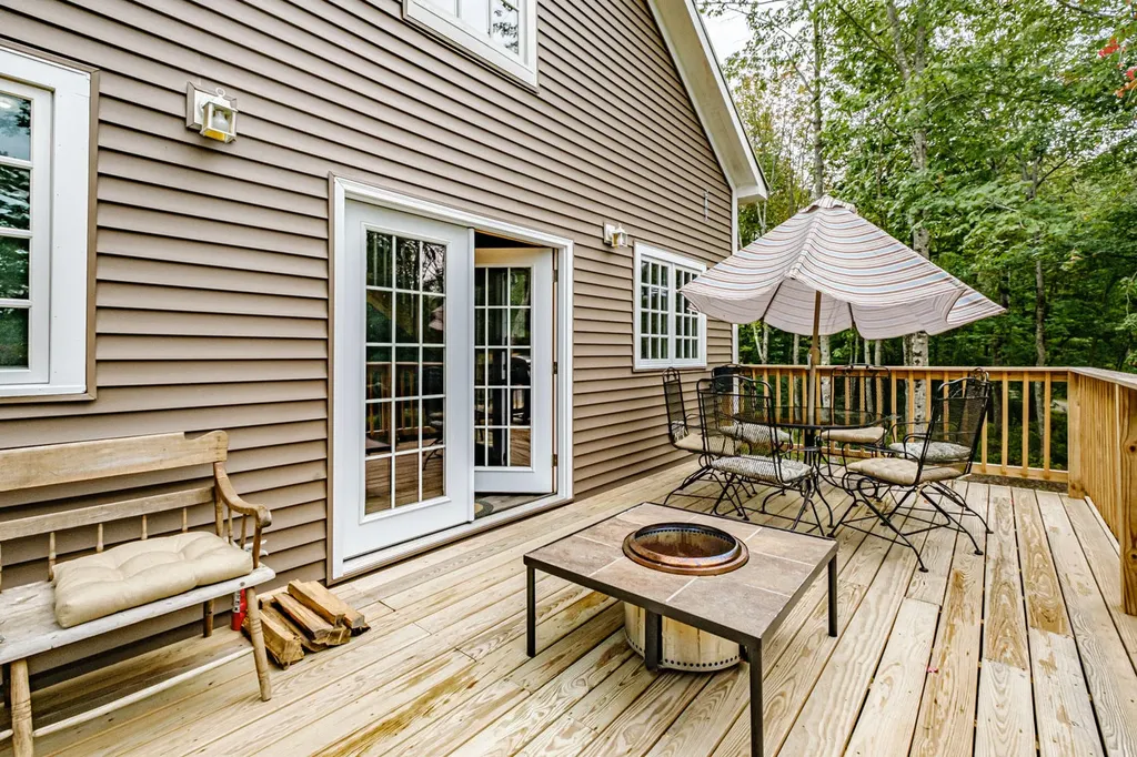 68 Packard Road Lincolnville ME 04849
