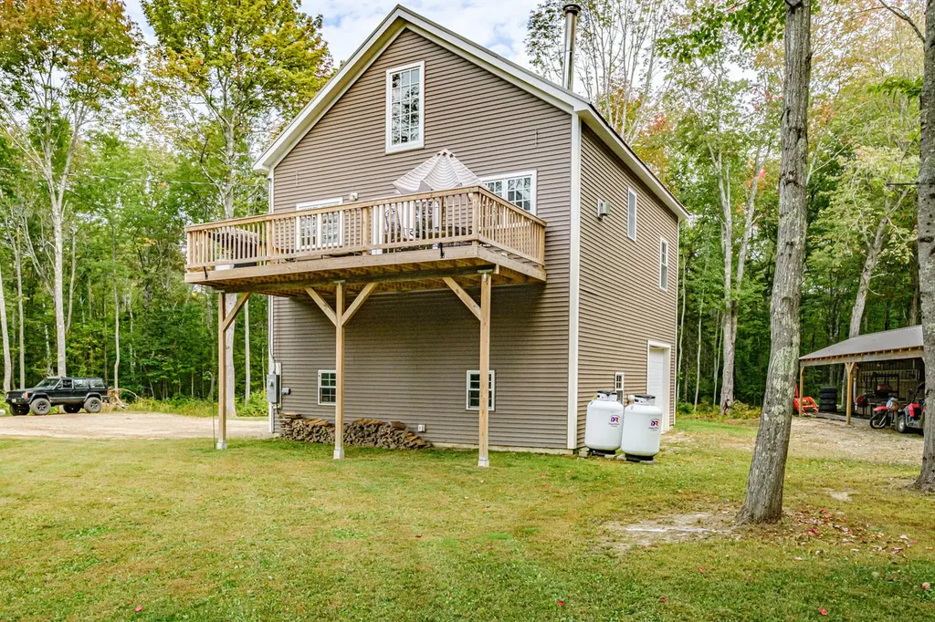 68 Packard Road Lincolnville ME 04849