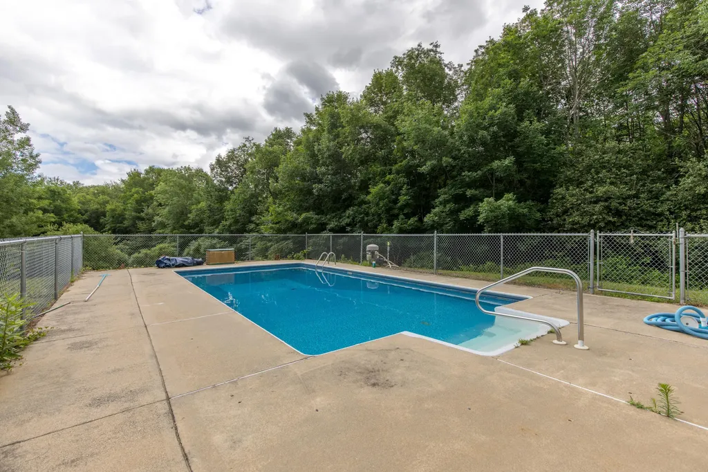 23 Labbe Lane Litchfield ME 04350