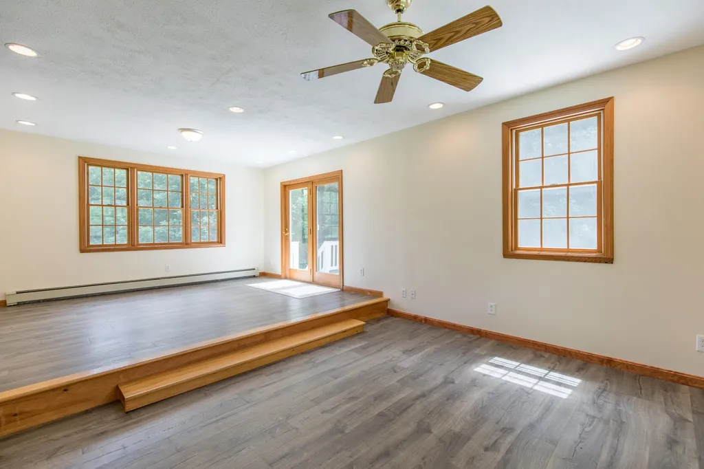 23 Labbe Lane Litchfield ME 04350