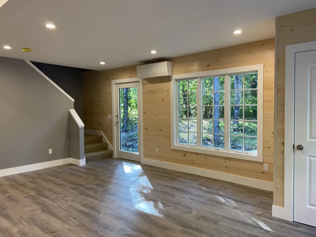 317 West Neck Road Nobleboro ME 04555