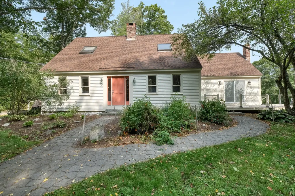 506 Biscay Road Damariscotta ME 04543