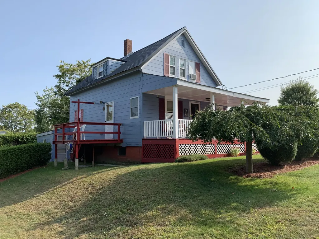148 Fairmount Street Lewiston ME 04240