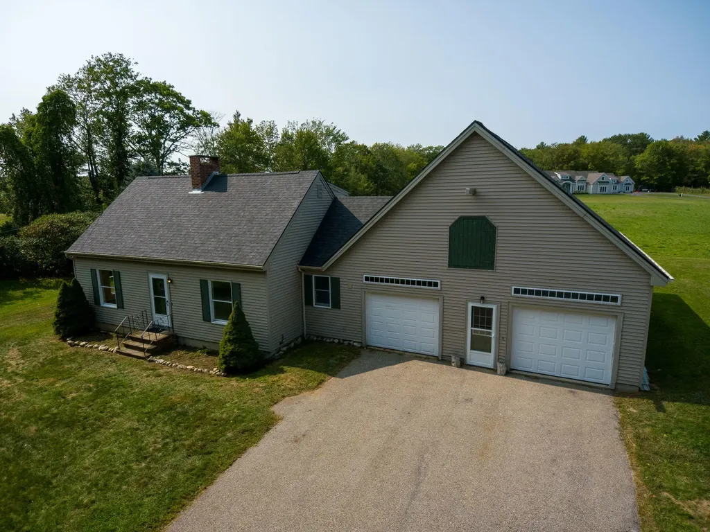 53 Wakefield Road Kennebunk ME 04043