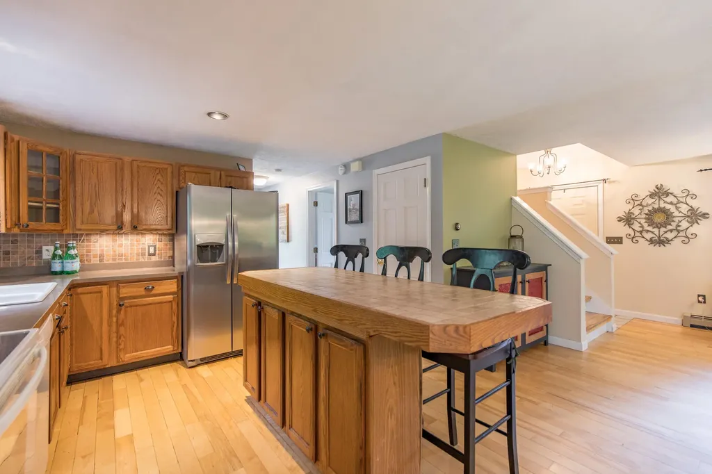 8 Thompson Lane Windham ME 04062