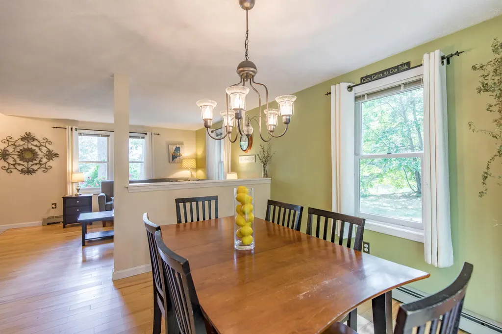 8 Thompson Lane Windham ME 04062