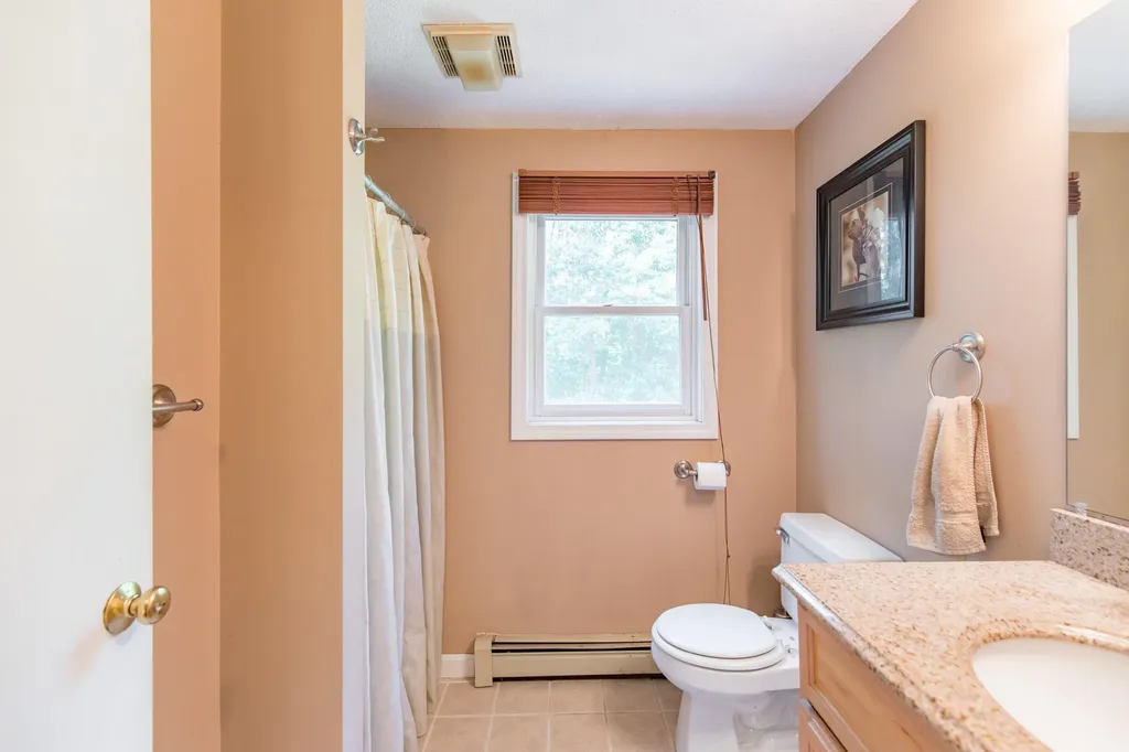 8 Thompson Lane Windham ME 04062