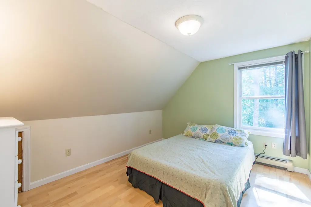 8 Thompson Lane Windham ME 04062