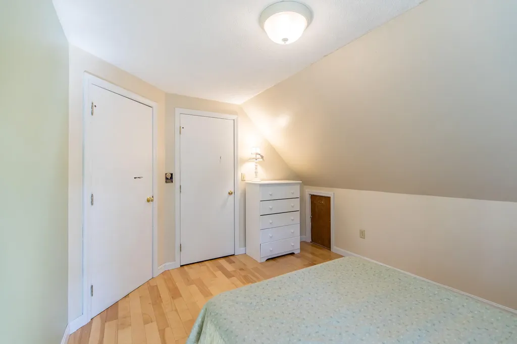 8 Thompson Lane Windham ME 04062
