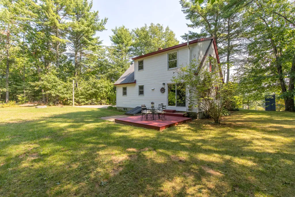 8 Thompson Lane Windham ME 04062