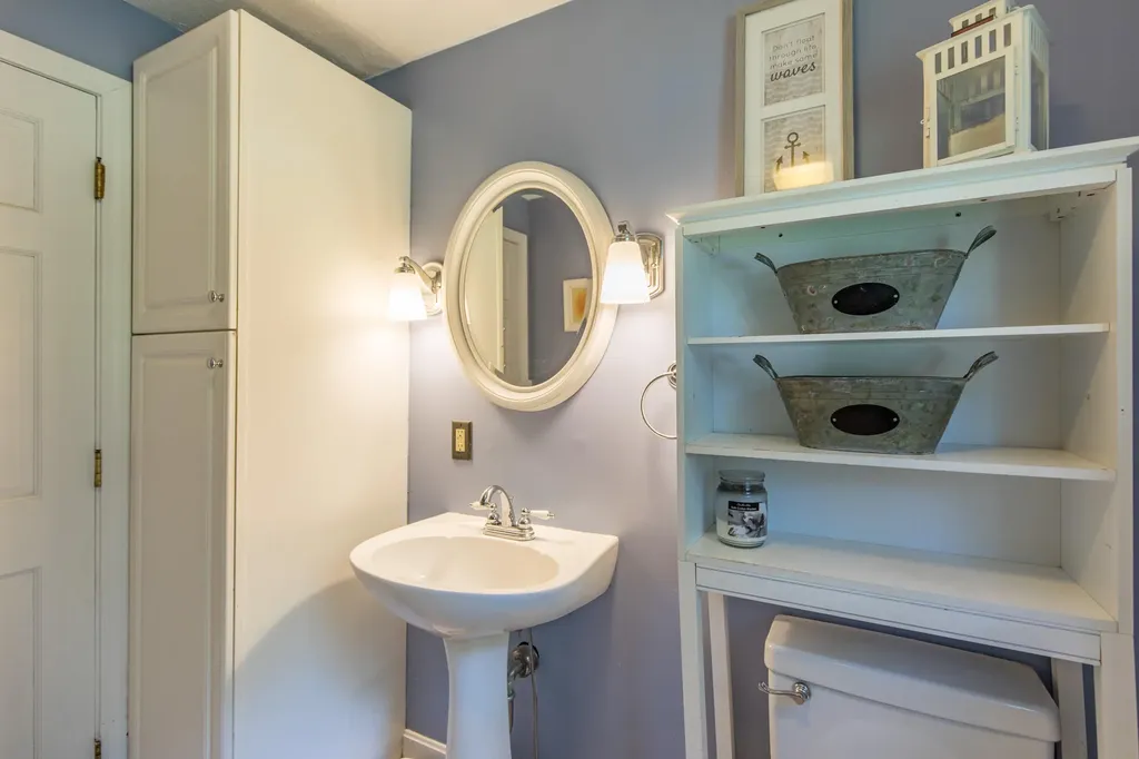 8 Thompson Lane Windham ME 04062