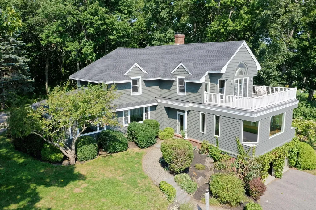 12 Reef Road Cape Elizabeth ME 04107