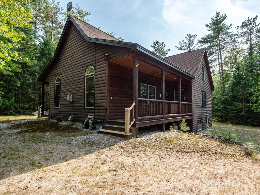 9 Countryside Lane Bethel ME 04217