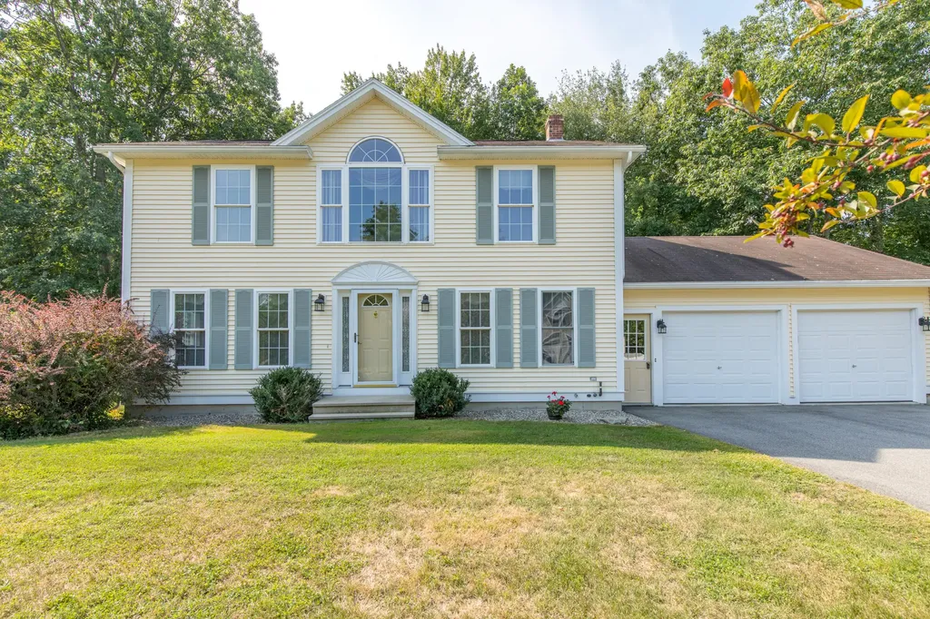 58 Hillview Avenue Saco ME 04072