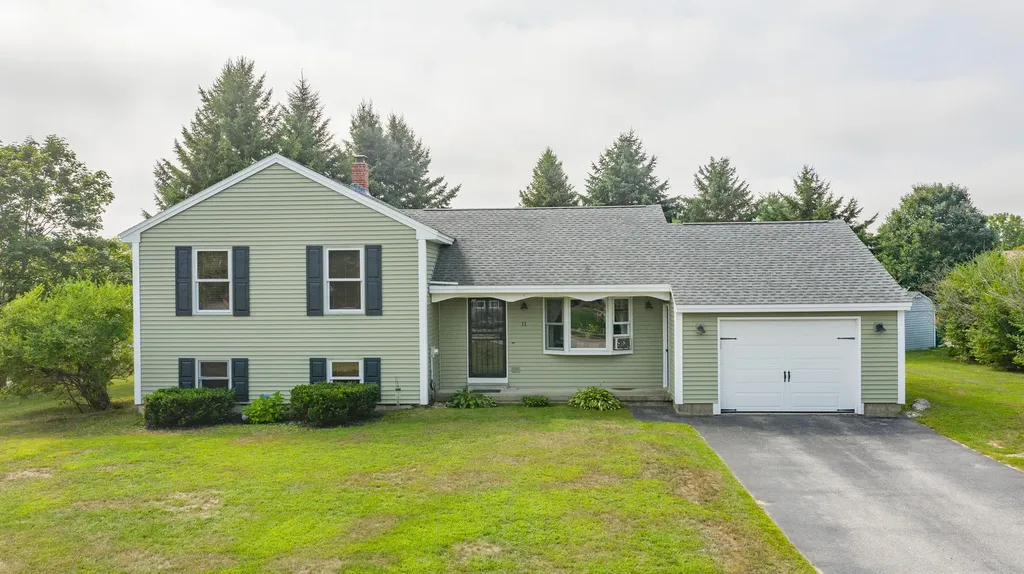 11 Ryan Road Saco ME 04072