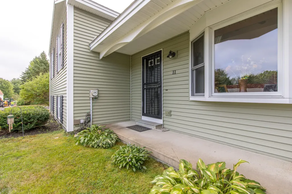 11 Ryan Road Saco ME 04072