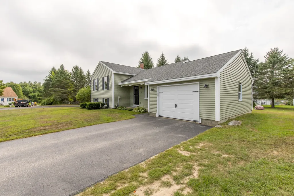 11 Ryan Road Saco ME 04072