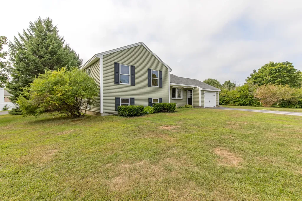 11 Ryan Road Saco ME 04072