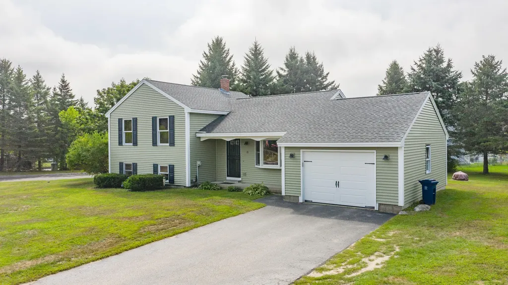 11 Ryan Road Saco ME 04072