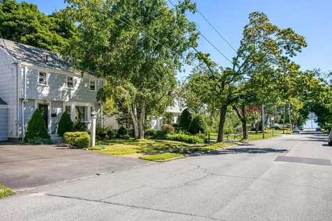 84 Parsons Road Portland ME 04103