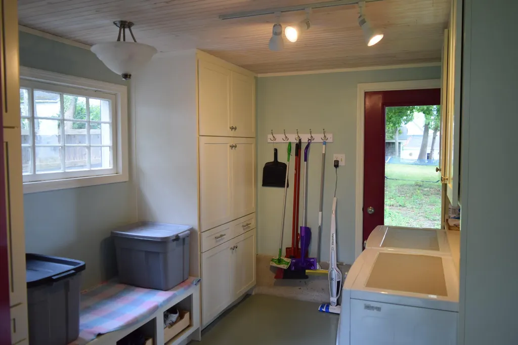 160 Perkins Street Castine ME 04421