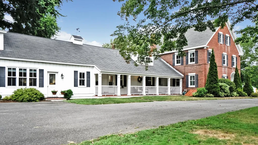 18 Buxton Road Saco ME 04072