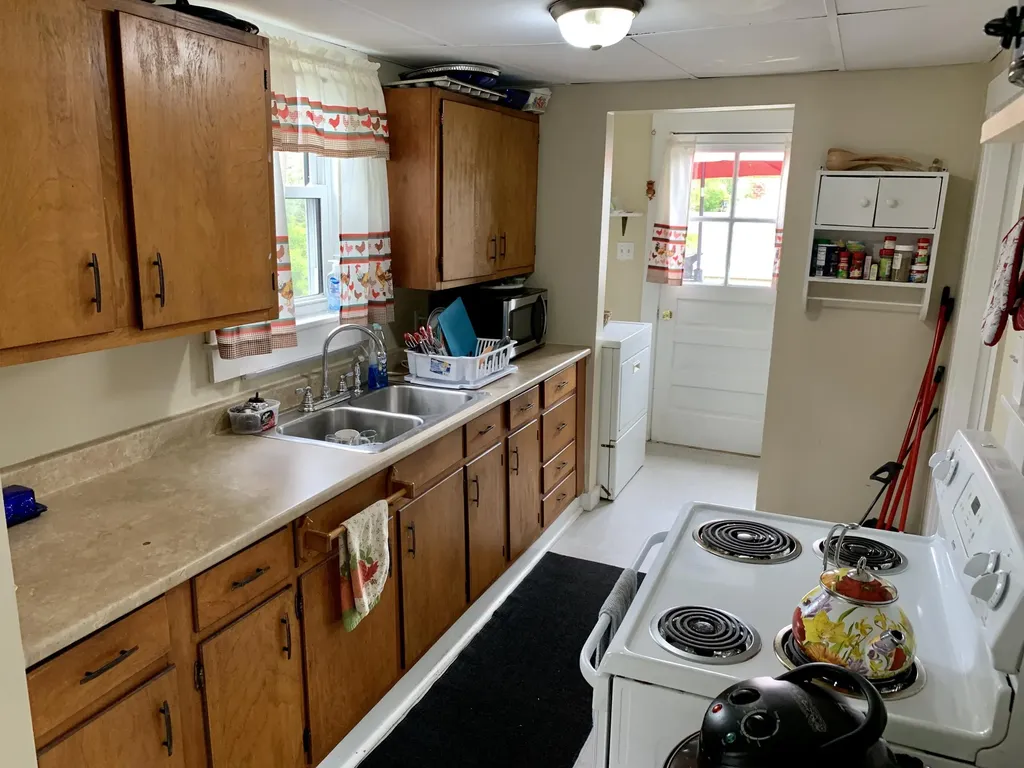 9 Evans Street Eastport ME 04631