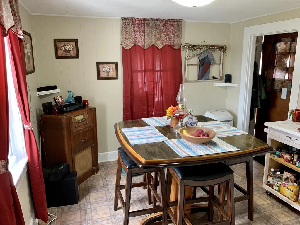 9 Evans Street Eastport ME 04631