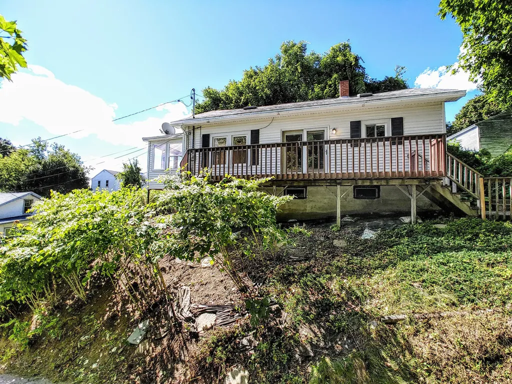63 River Street Augusta ME 04330