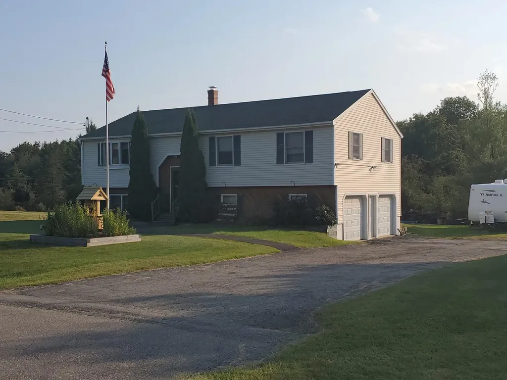 7 Main Trail Hampden ME 04444