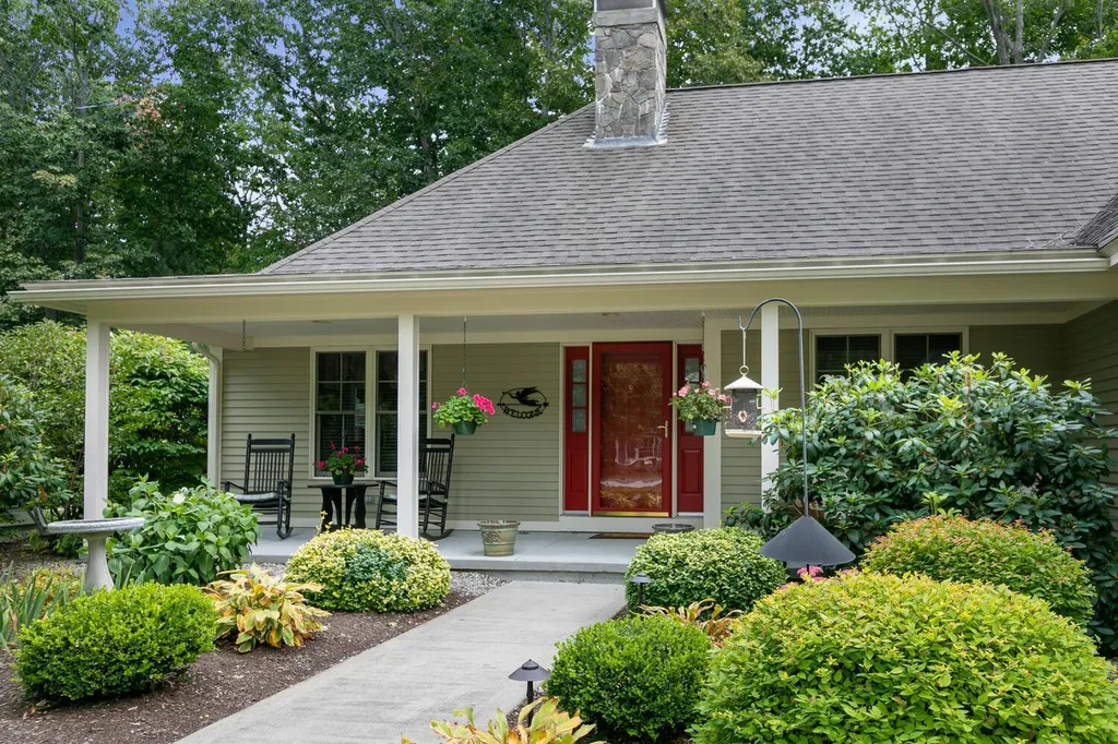 34 Landing Road Saco ME 04072