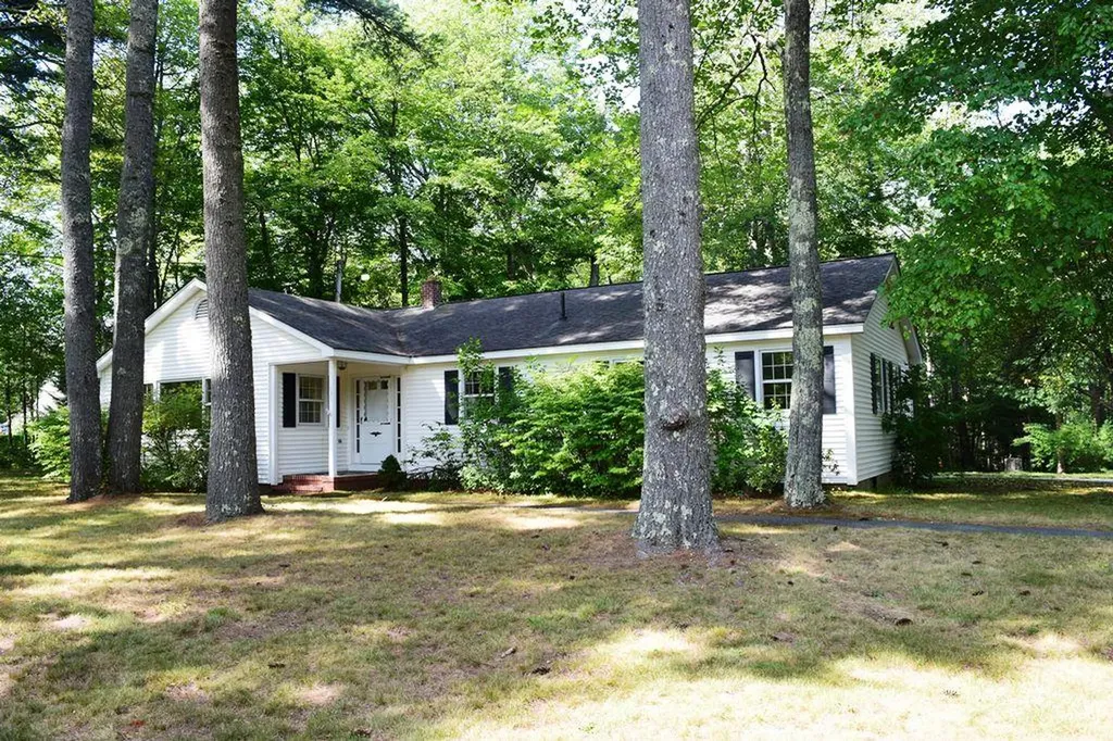 135 Bucksport Road Ellsworth ME 04605