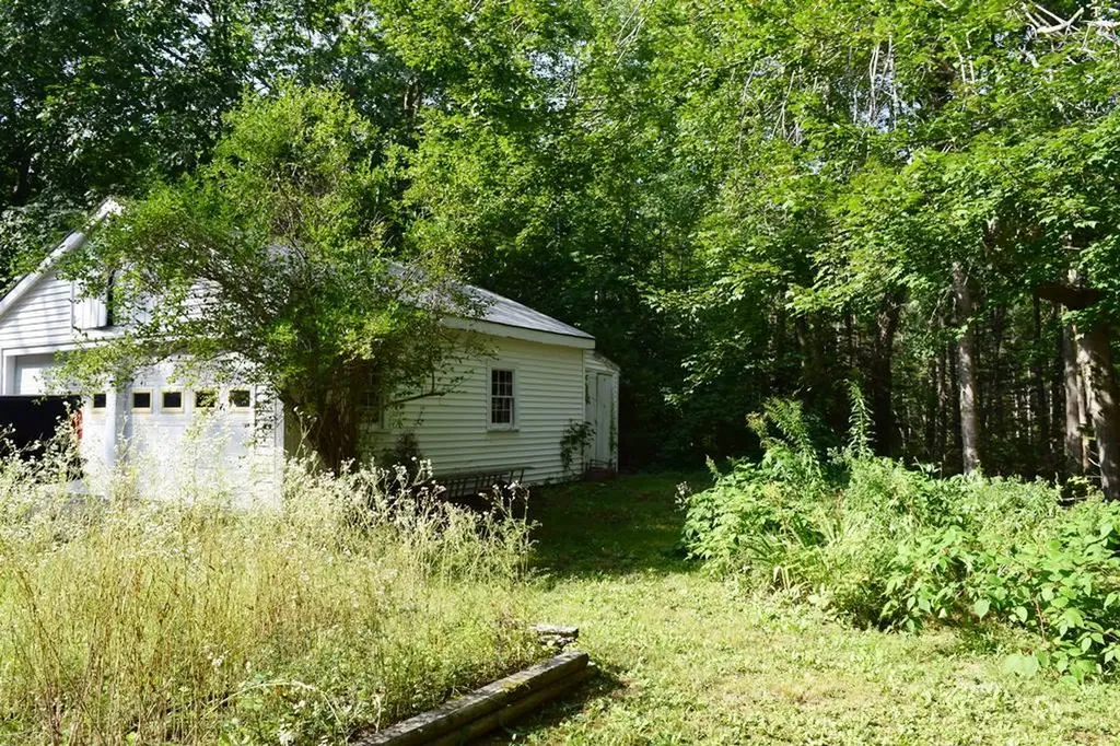 135 Bucksport Road Ellsworth ME 04605
