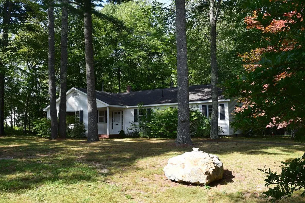 135 Bucksport Road Ellsworth ME 04605