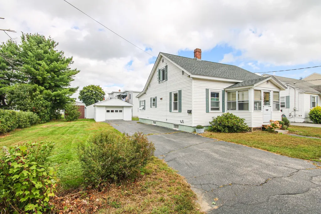 9 Belmont Avenue Biddeford ME 04005
