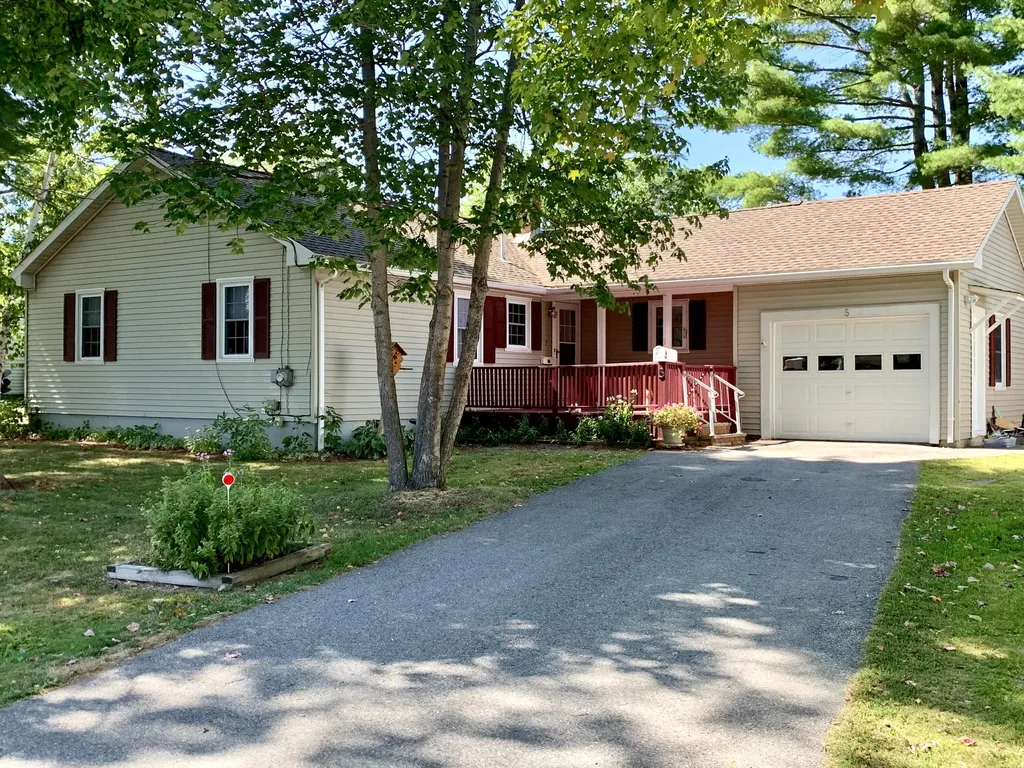 5 Harry Street Winslow ME 04901