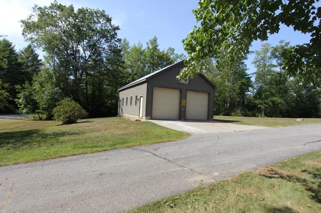 110 Center Bridge Road Turner ME 04282