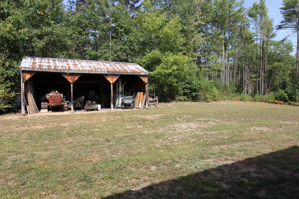 110 Center Bridge Road Turner ME 04282