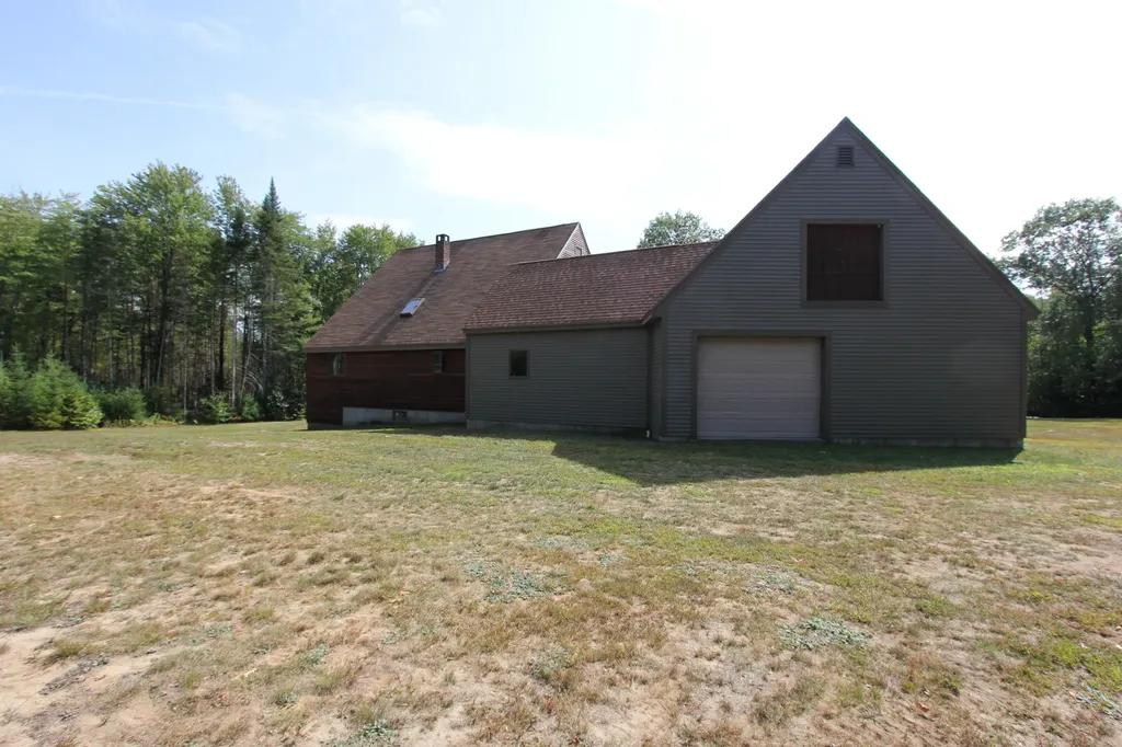 110 Center Bridge Road Turner ME 04282