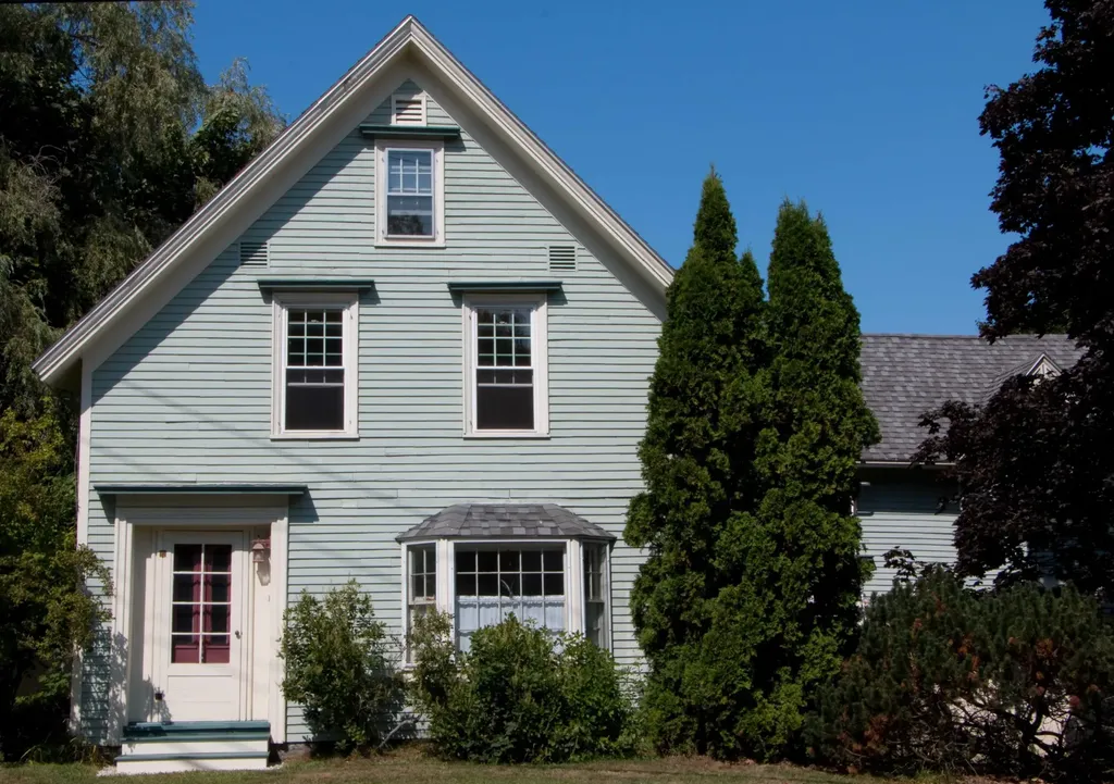 209 Main Street Belfast ME 04915