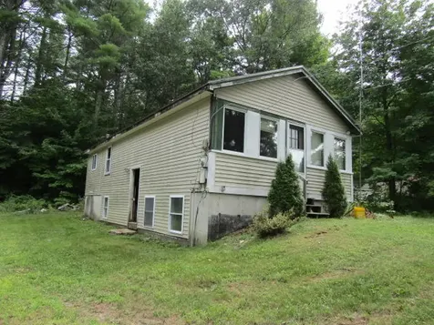 29 Shore Road Gray ME 04039