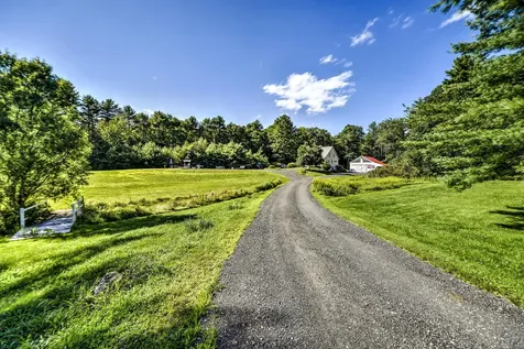 21 Knotty Pine Drive Freeport ME 04032